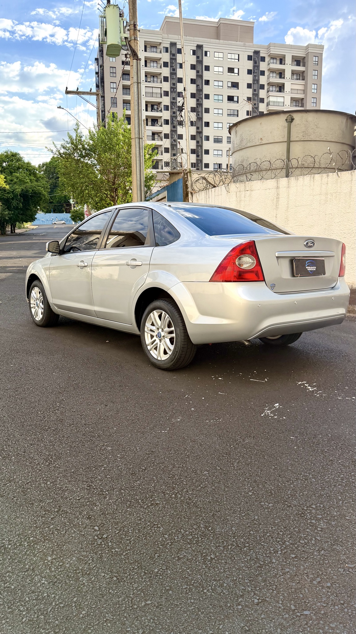 Ford Focus Sedan