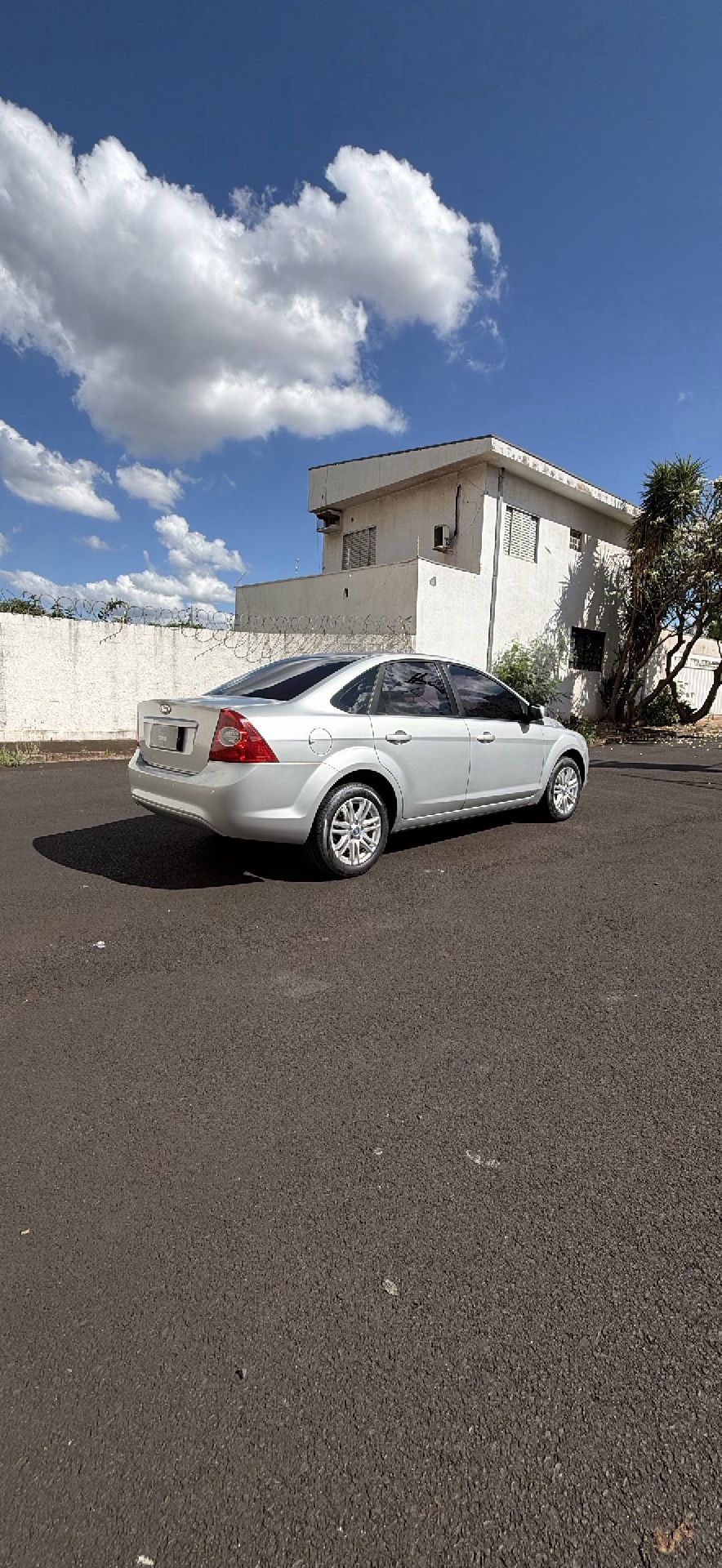 Ford Focus Sedan